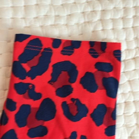 LuLaRoe Tall and Curvy Leggings - Picture 4 of 7